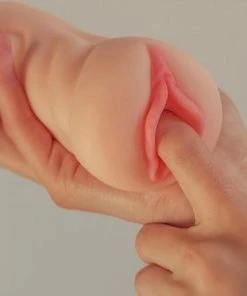 Lola Toys Satisfaction Lola Toys - Satisfaction - Morning Angel - Dubbele Masturbator Met Beweegbare Tong - Oraal En Vaginaal - Mond En Pussy - Pocket - Dubbel Genot - Beige - 19cm -Cottelli Collection Shop 550x373 2