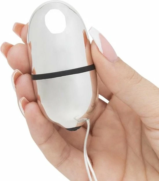 Fifty Shades Relentless Vibrations Remote Control Pleasure Egg - Zwart/ Zilver 13 Fifty Shades Relentless Vibrations Remote Control Pleasure Egg - Zwart/ Zilver - Afbeelding 13