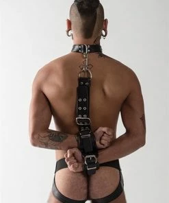 MisterB Mister B Leren Slaven Halsband Met Handboeien 4 MisterB Mister B Leren Slaven Halsband Met Handboeien -Cottelli Collection Shop 550x733 19